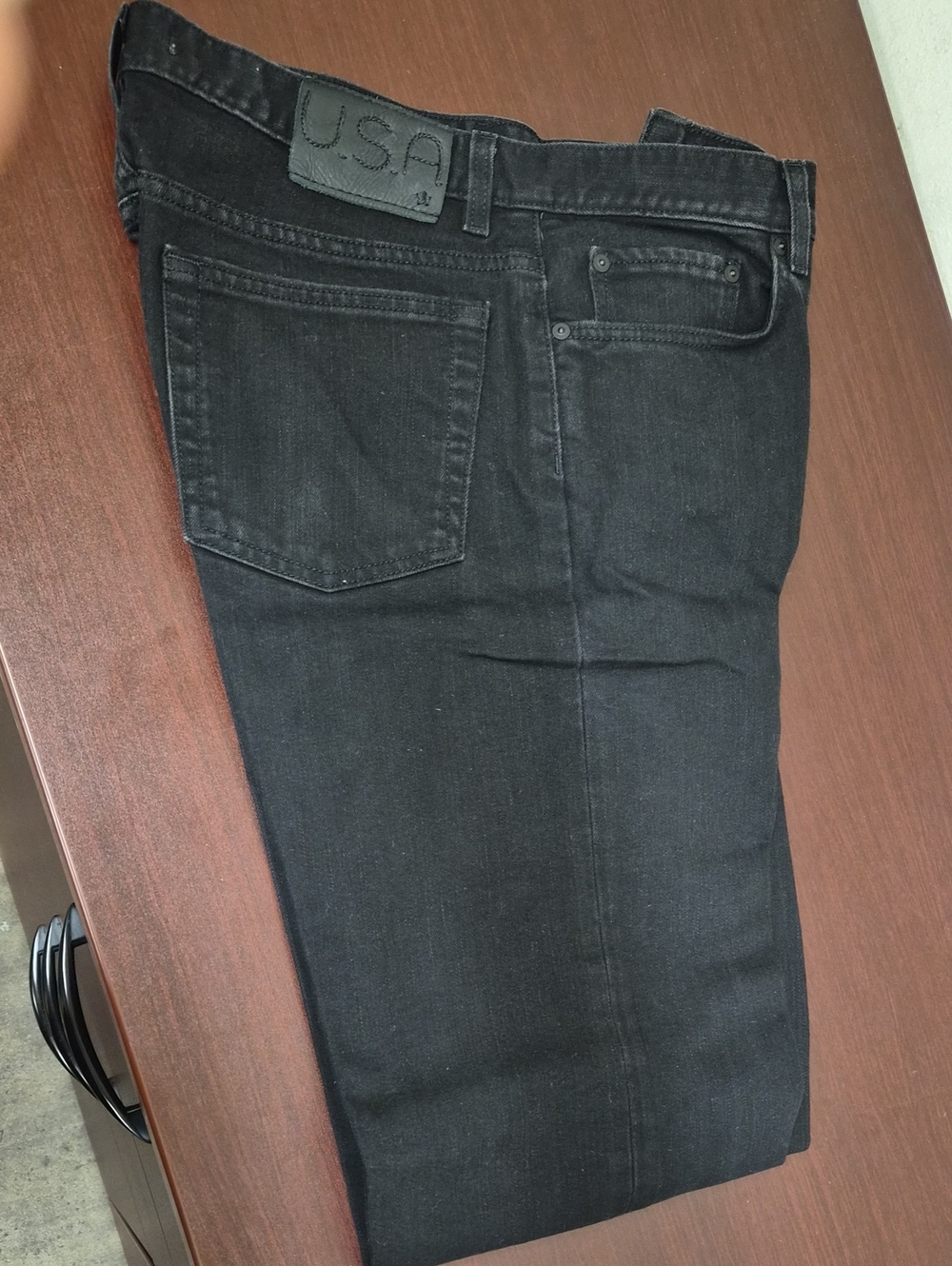 John Varvatos Black Men’s Jeans - Classic Relaxed Fit Size 34